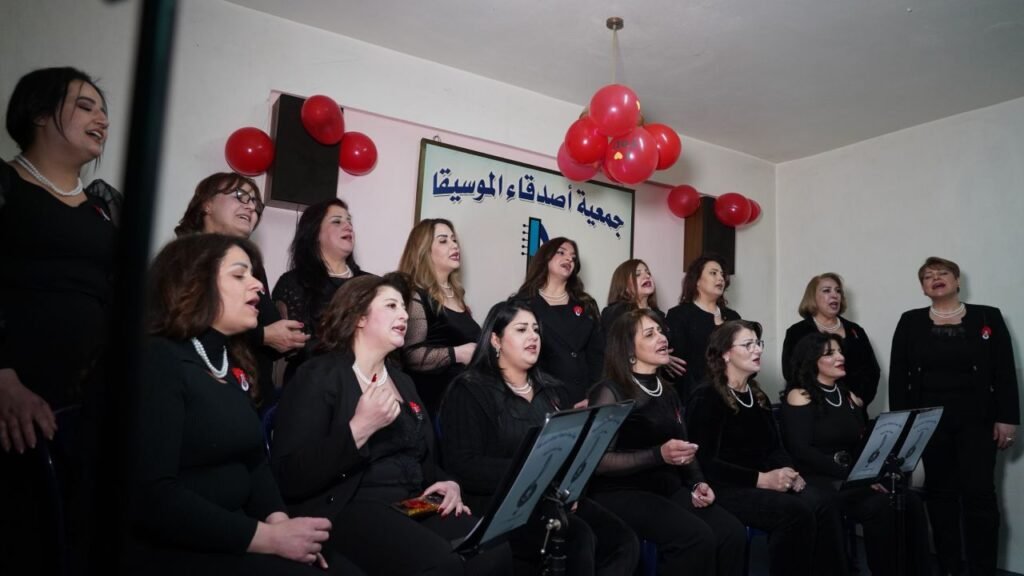 جدل نيوز جمعية أصدقاء الموسيقا عقد لولو عامر فؤاد عامر