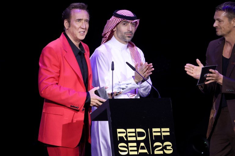 أثناء وجود الفنان نيكولاس كيدج في مهرجان البحر الأحمر السينمائي عبر عن رغبته في تصوير فيلم في السعودية