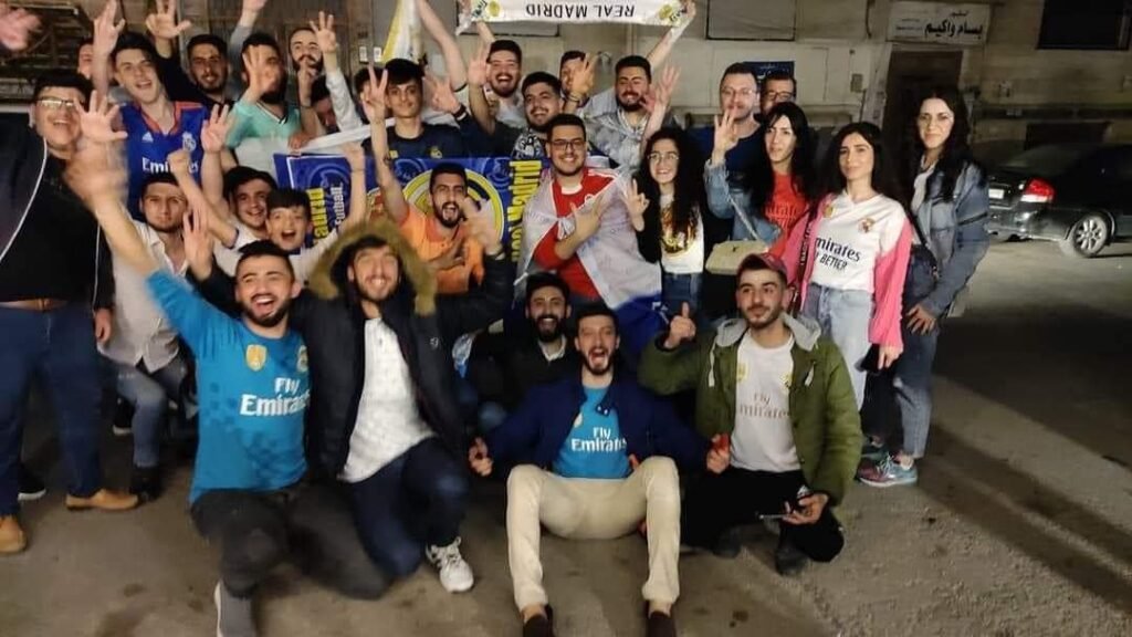الفنانة سهر أبو شروف تطلق أغنية لفريق ريال مدريد من كلمات عزيزة شيخ يوسف واللحن للشاب خالد من أغنية سي لا في ويظهر في الأغنية مشجعي هذا الفريق من السوريين