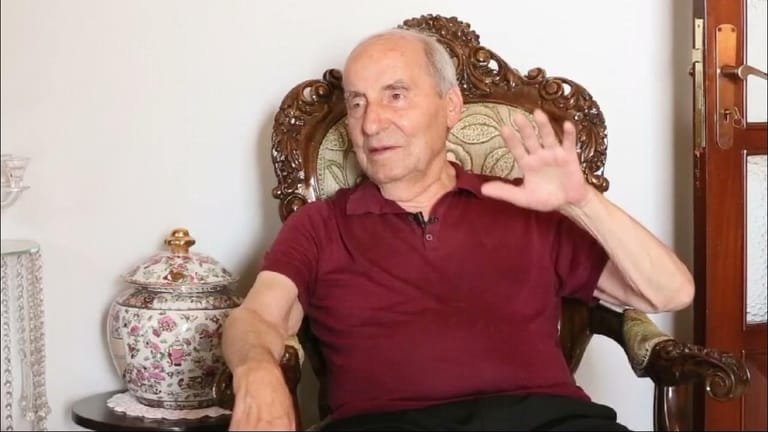 الأجيال الجديدة عرفت طليع حمدان وأحبته ومنذ بداياته كان مختلفاًكشاعر وزجال وحاضراً في المهرجانات