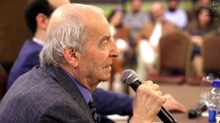 الزجل يفقد واحداً من حراسه الأصيلين برحيل الشاعر الكبير طليع حمدان اللبناني الأصيل القادر على منح لبنان هوية واحدة كما العلم والأرز